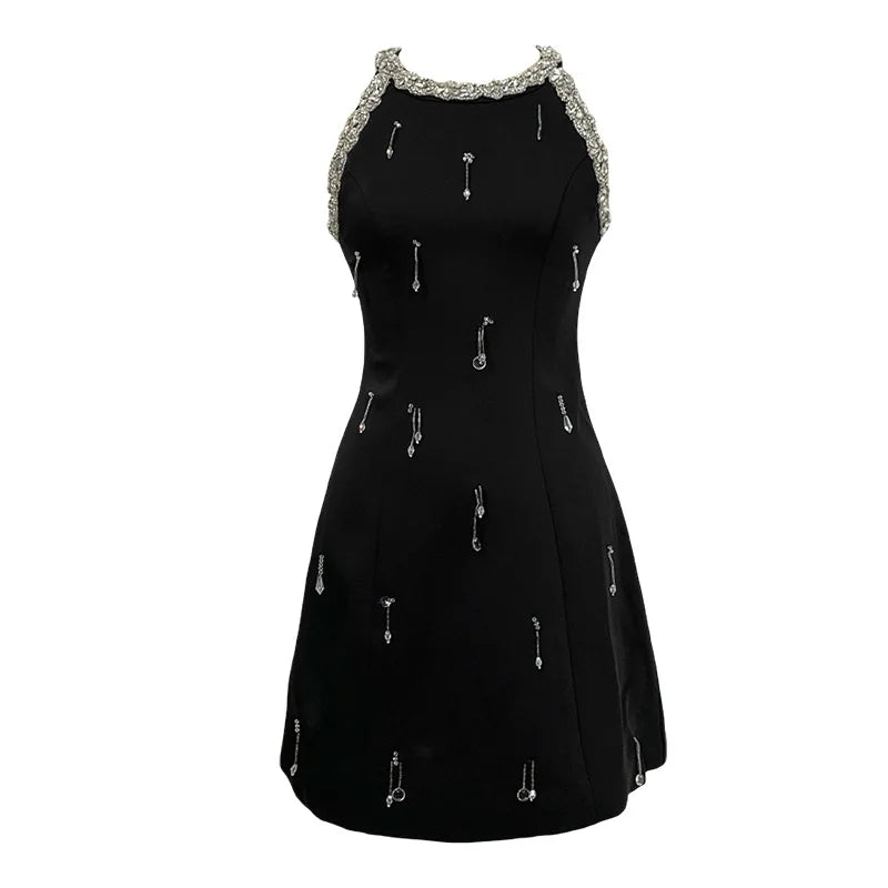 VESTIDO CORTO HALTER CON APLICACIONES
