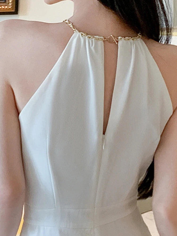 MONO CORTO HALTER CON DETALLE DE CADENA