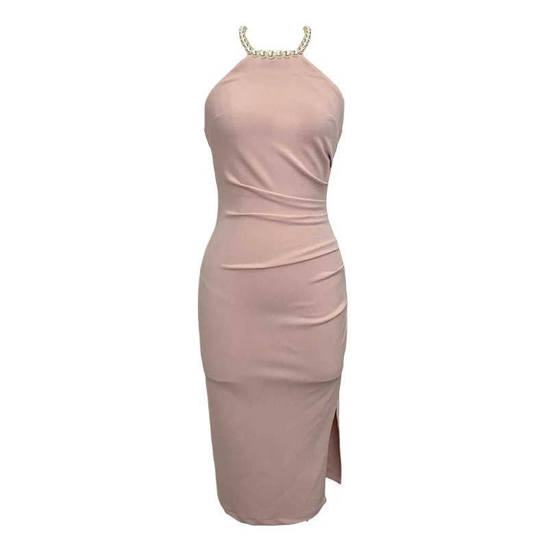VESTIDO HALTER CON DETALLE DE PERLAS