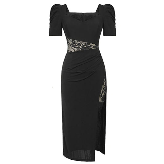 VESTIDO NEGRO CON ENCAJE Y ESCOTE CORAZÓN